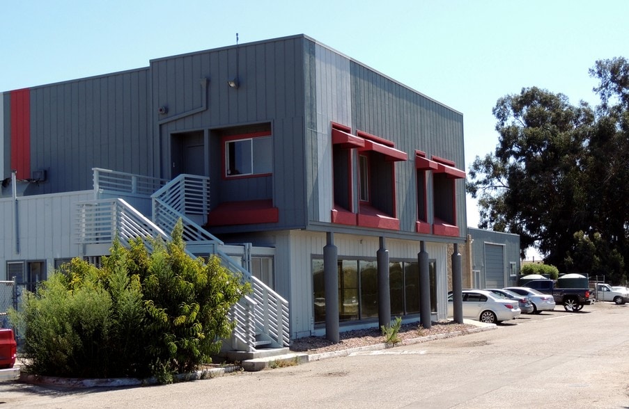 More Photos Of 3650 E Main St, Ventura Auto Dealership For Lease