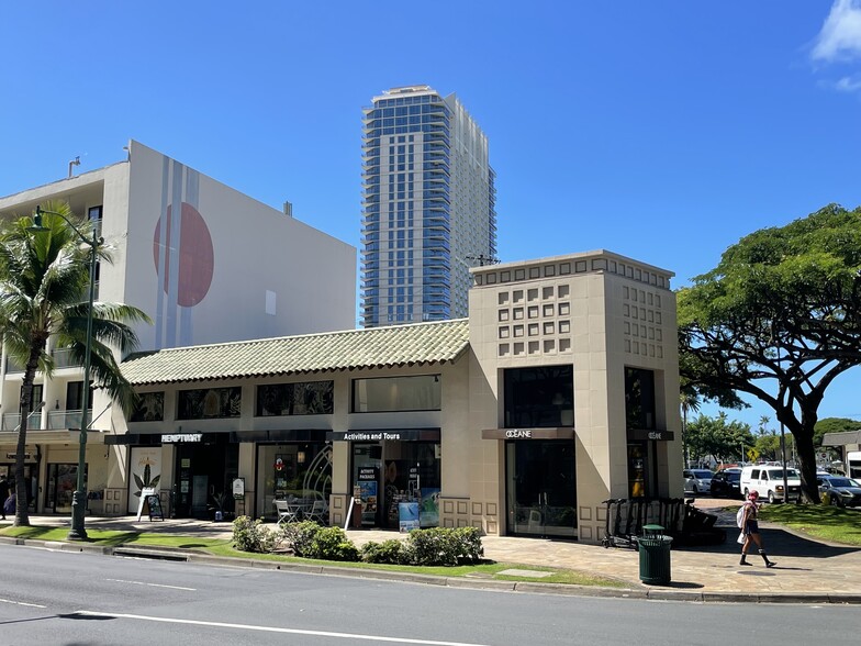 Primary Photo Of 2113 Kalakaua Ave, Honolulu Storefront For Lease