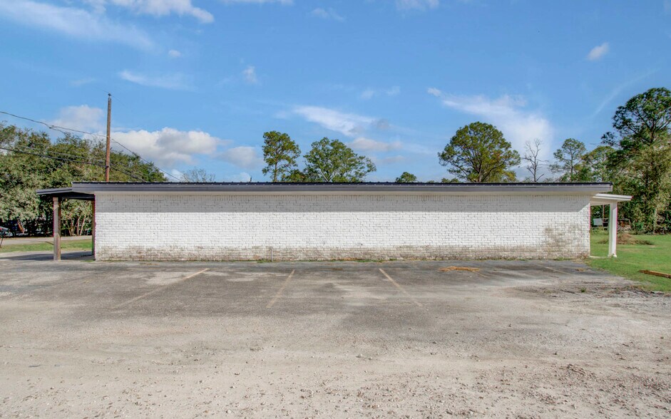 More Photos Of 7430 Rodgers Rd, Manvel Office Residential For Sale