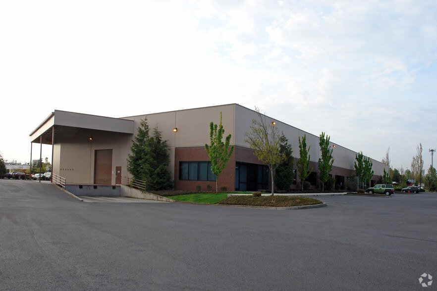 More Photos Of 13339 NE Airport Way, Portland Warehouse For Lease