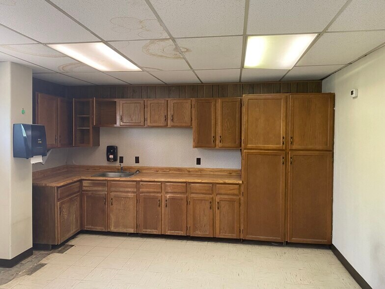 More Photos Of 2872 I 70 Business Loop, Grand Junction Warehouse For Sale