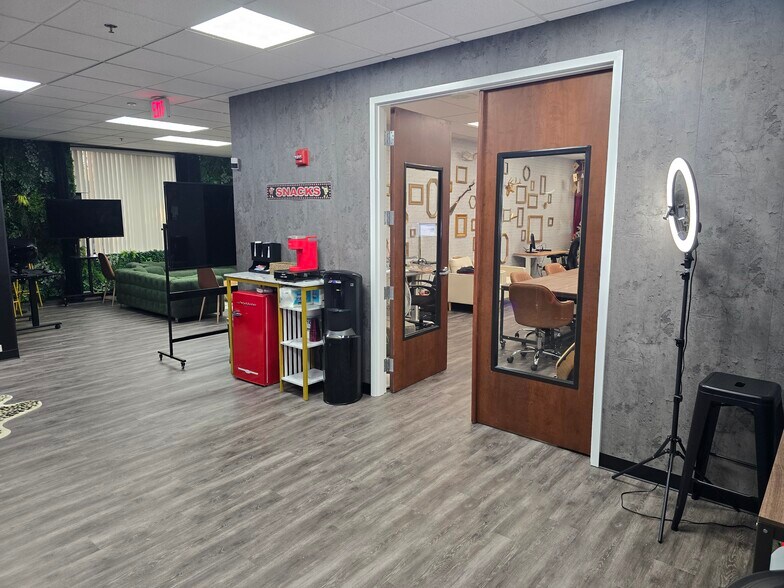 More Photos Of 2450 Maitland Center Pky, Maitland Office For Sale