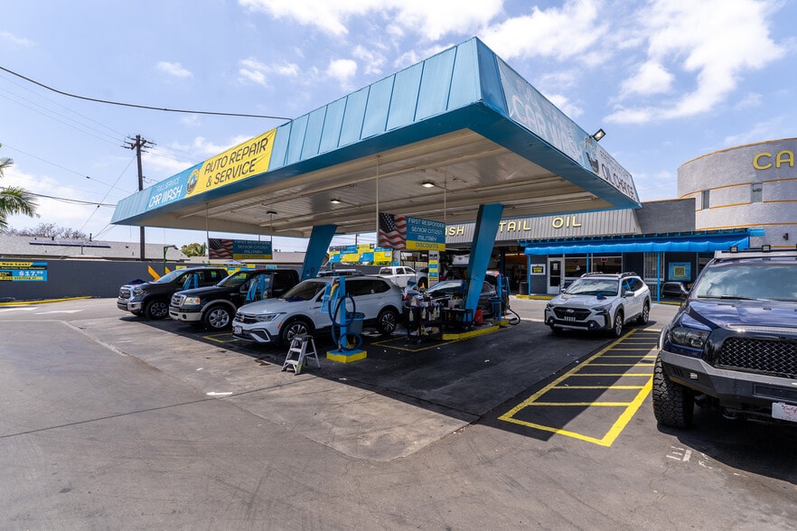 More Photos Of 21011 Pioneer Blvd, Lakewood Carwash For Sale