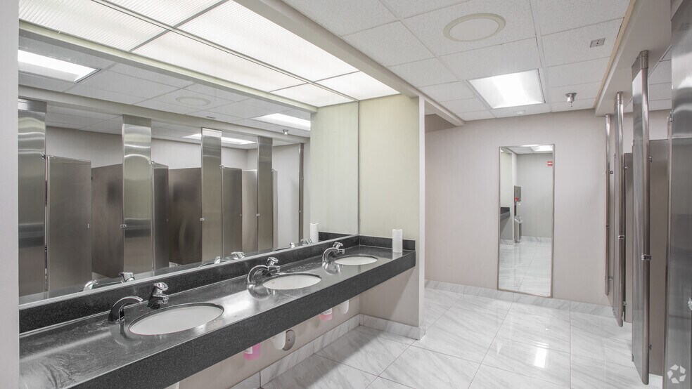 More Photos Of 5700 Lake Wright Dr, Norfolk Unknown For Lease