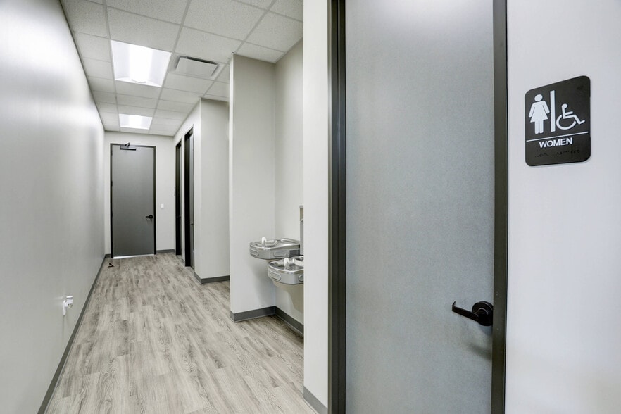 More Photos Of 4440 FM 2351, Friendswood Office For Sale