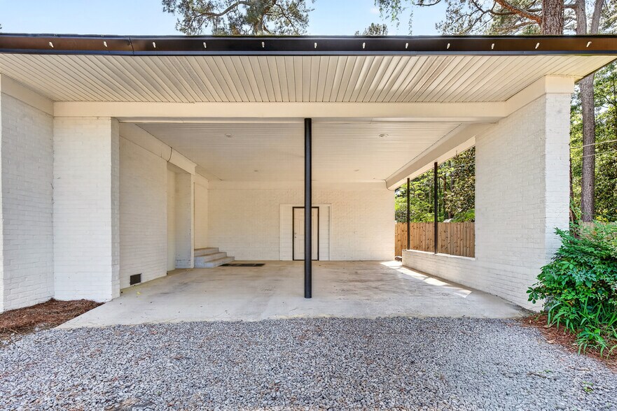 More Photos Of 1120 Central Ave, Summerville Office For Sale