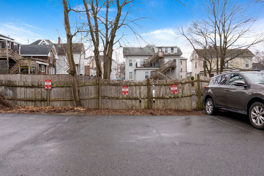 More Photos Of 58 Central St, Ipswich Storefront Retail Residential For Sale