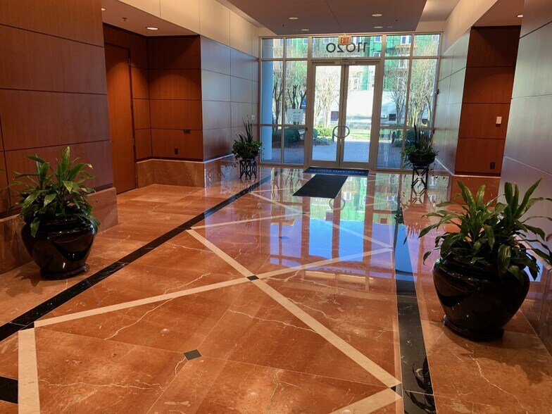 More Photos Of 11020 David Taylor Dr, Charlotte Office For Lease