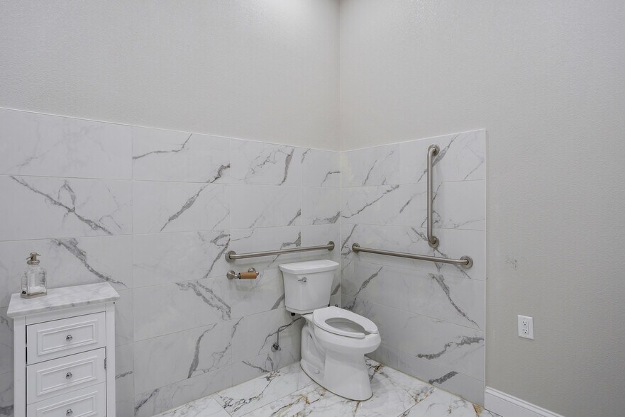 More Photos Of 2536 Old Happy Jack Rd, Cheyenne Flex For Sale