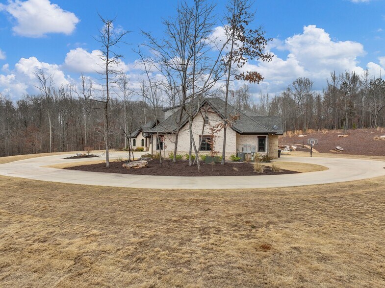 More Photos Of 3263 Tanners Mill Rd, Gainesville Lodge Meeting Hall For Sale