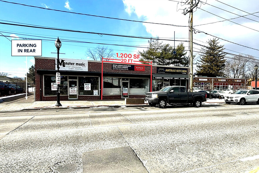 Primary Photo Of 1858-1866 Deer Park Ave, Deer Park Storefront For Lease