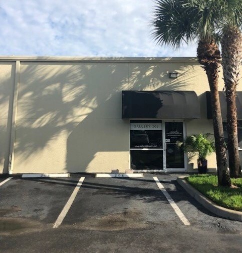 More Photos Of 5880 Shirley St, Naples Light Manufacturing For Sale