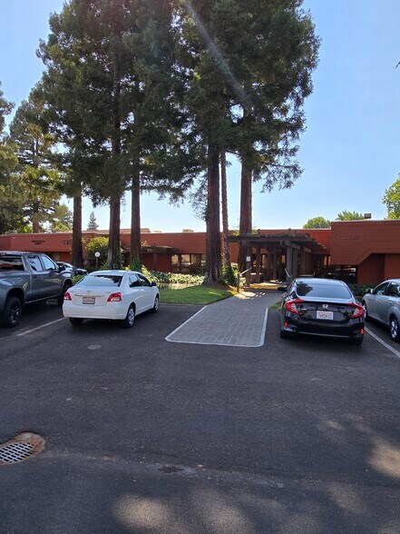 More Photos Of 2909 Coffee Rd, Modesto Medical For Sale