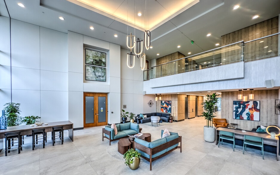 More Photos Of 10375 Park Meadows Dr, Lone Tree Office For Lease