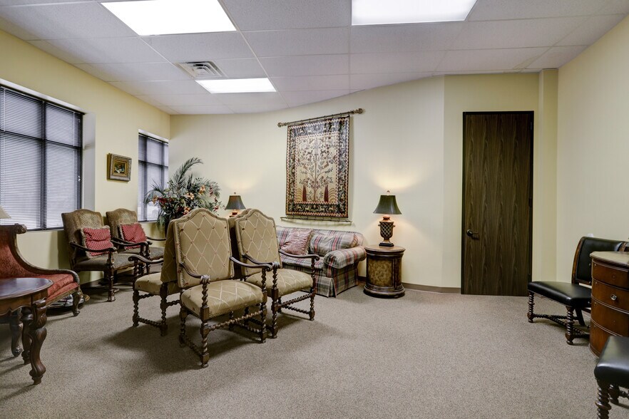 More Photos Of 19701 Kingwood Dr, Kingwood Medical For Sale