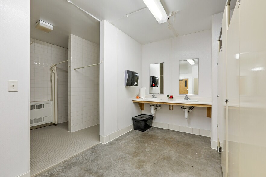 More Photos Of N17112 Hwy 141, Beecher Office Residential For Sale