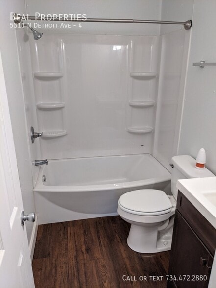 More Photos Of 5311 N Detroit Ave, Toledo Apartments For Sale