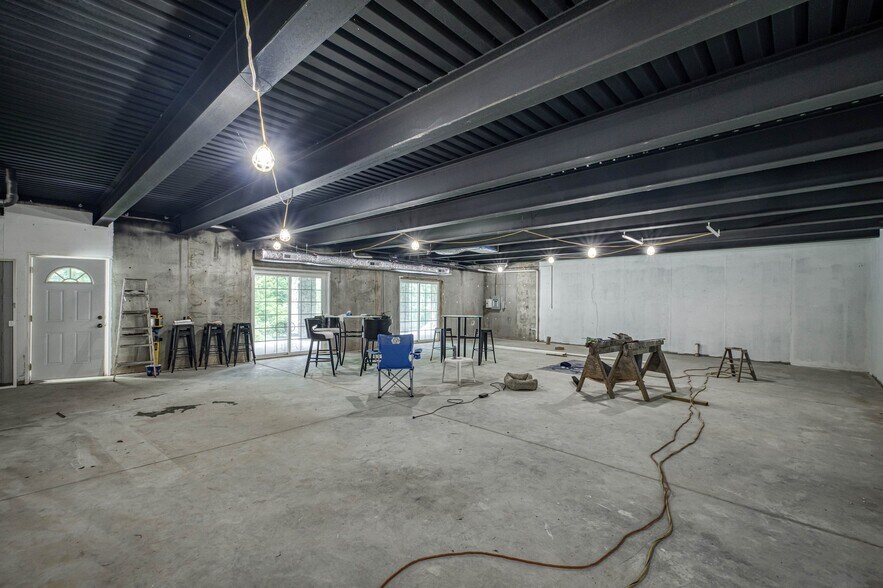 More Photos Of 200 Little Acres Dr, Marion Specialty For Sale