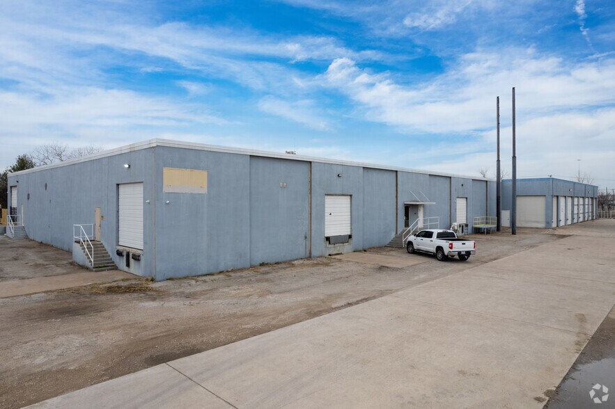 Primary Photo Of 5900 Old Hemphill Rd, Fort Worth Distribution For Sale