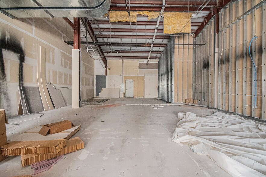 More Photos Of 1751 Madison Ave, Council Bluffs Unknown For Lease