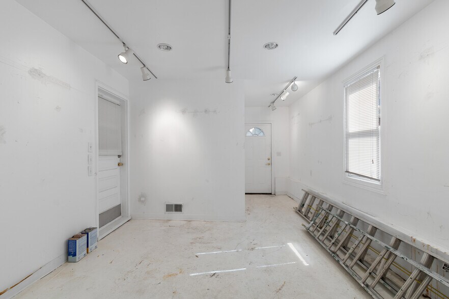 More Photos Of 1850 Whipple Ave NW, Canton Storefront Retail Residential For Sale