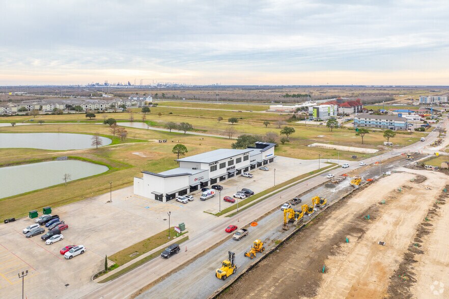 More Photos Of 3300 Jimmy Johnson Blvd, Port Arthur Storefront Retail Office For Lease