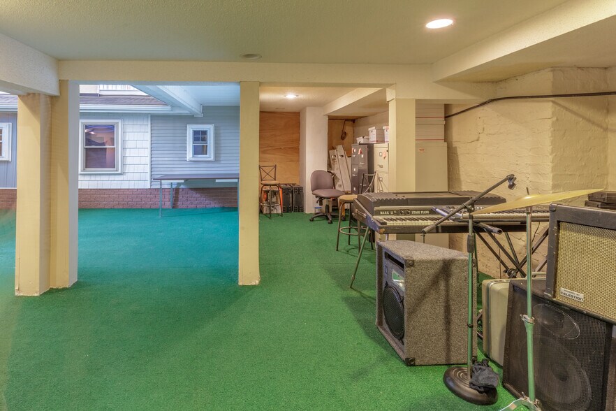 More Photos Of 3709 Brainerd Rd, Chattanooga Office For Sale