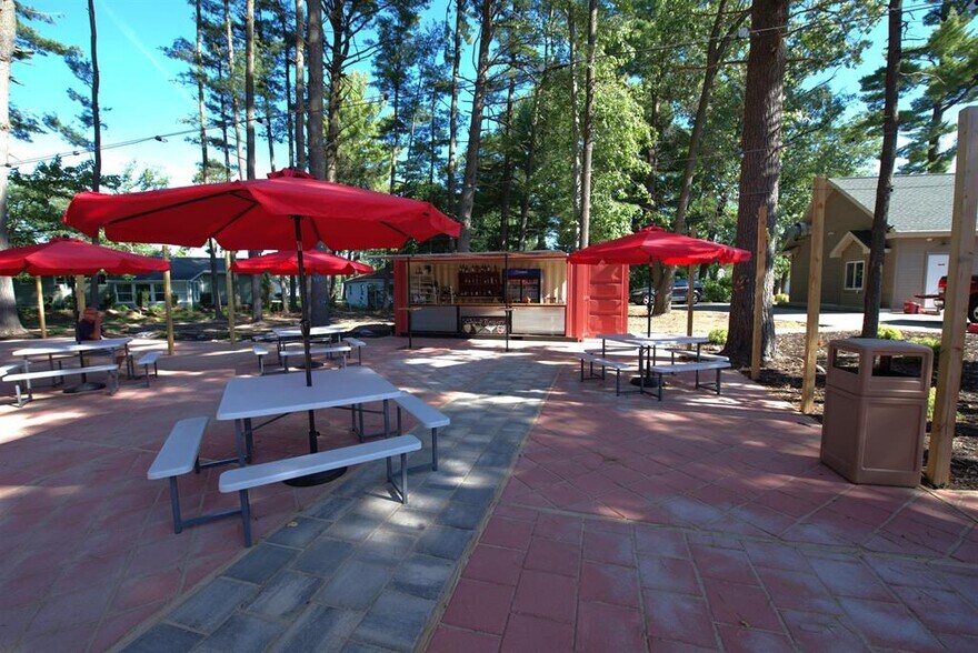 More Photos Of N2717 County Road QQ, Waupaca Restaurant For Sale