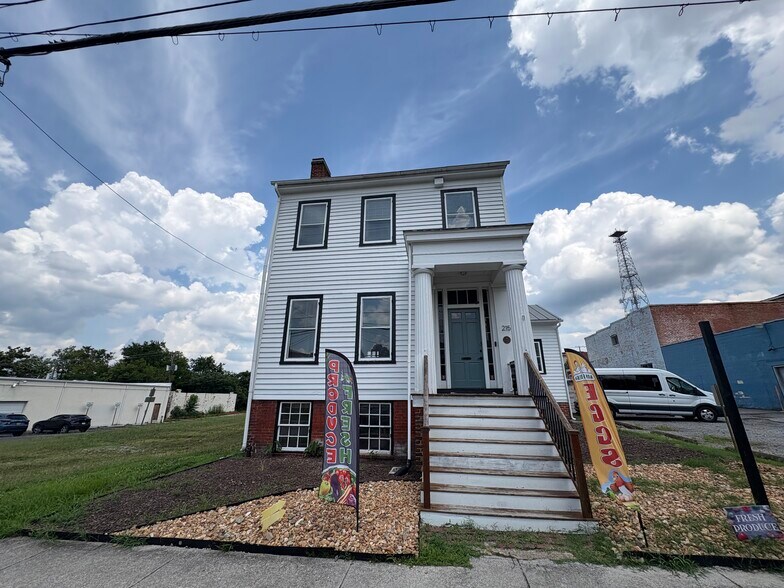 Primary Photo Of 215 N Market St, Petersburg Office Residential For Lease