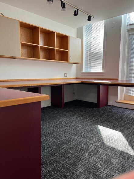 More Photos Of 114 Washington St, Norwalk Office For Sale