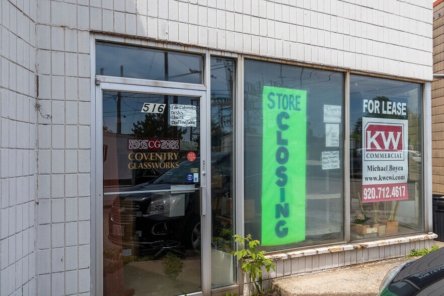 More Photos Of 516 W College Ave, Appleton Storefront Retail Office For Lease