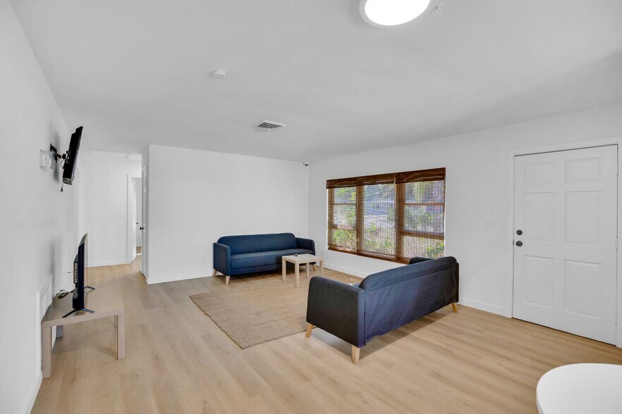 More Photos Of ,  Unknown For Sale