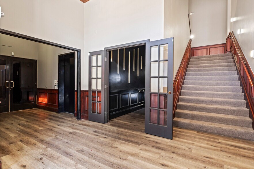 More Photos Of 915-917 J St, Modesto General Retail For Sale