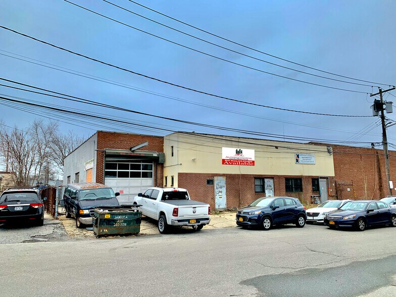 More Photos Of 1840 Falmouth Ave, New Hyde Park Warehouse For Sale