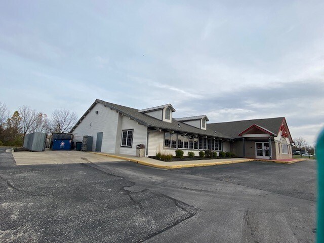 More Photos Of 160 S Marlin Dr, Greenwood Restaurant For Sale