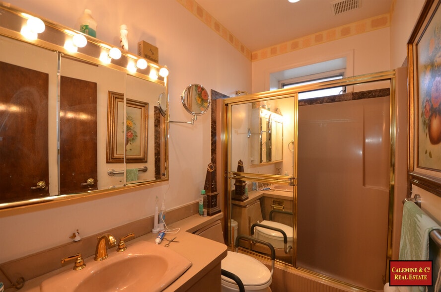 More Photos Of 3139 Coney Island Ave, Brooklyn Storefront Retail Office For Sale