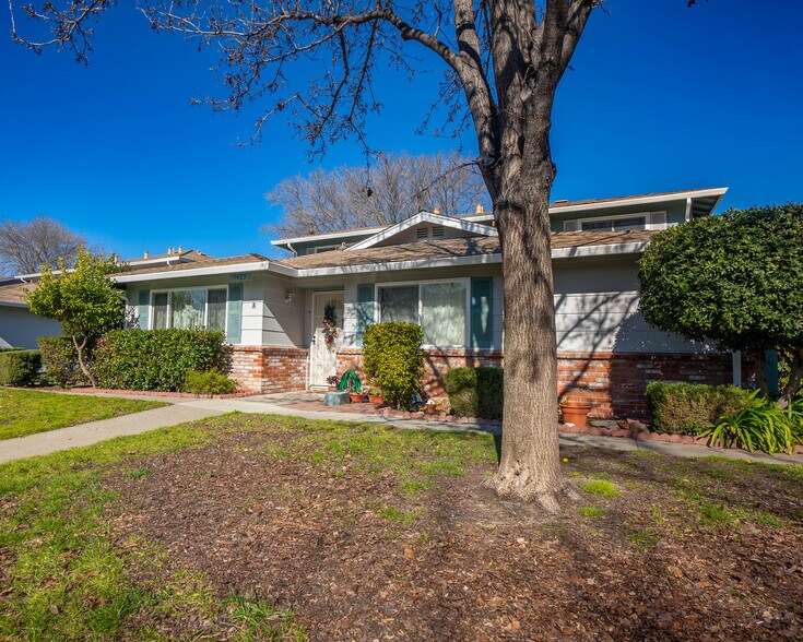 More Photos Of 1093 Del Rio Circle, Concord Apartments For Sale