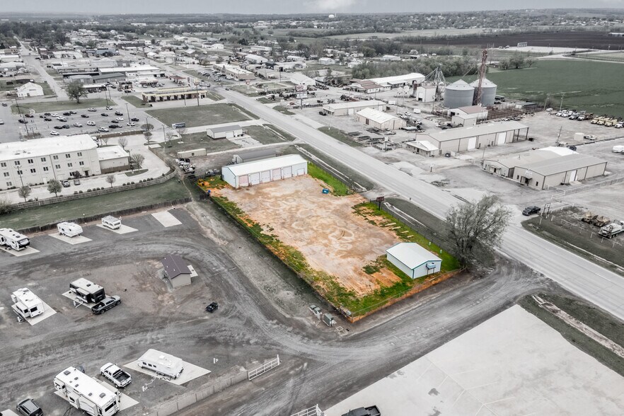 More Photos Of 403 Linwood Plz, Lindsay Warehouse For Sale