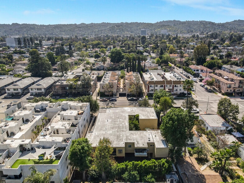 More Photos Of 14641 Magnolia Blvd, Sherman Oaks Apartments For Sale