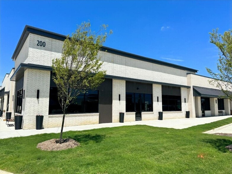 More Photos Of 230 W John W Carpenter Fwy, Irving Medical For Sale