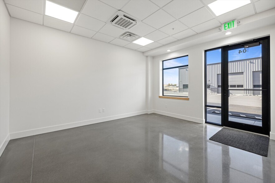 More Photos Of 2517 Logan St, Richland Service For Sale