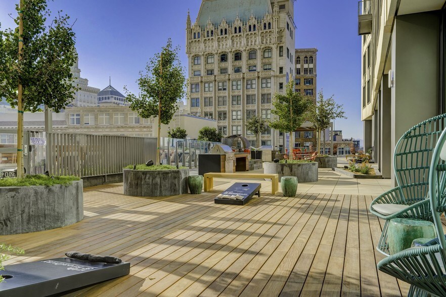 More Photos Of 1640 Broadway, Oakland Apartments For Lease