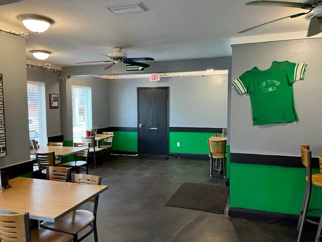 More Photos Of 2205 Apalachee Pky, Tallahassee Restaurant For Sale