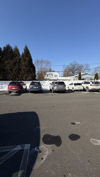 More Photos Of 42 S York Rd, Hatboro Storefront For Sale