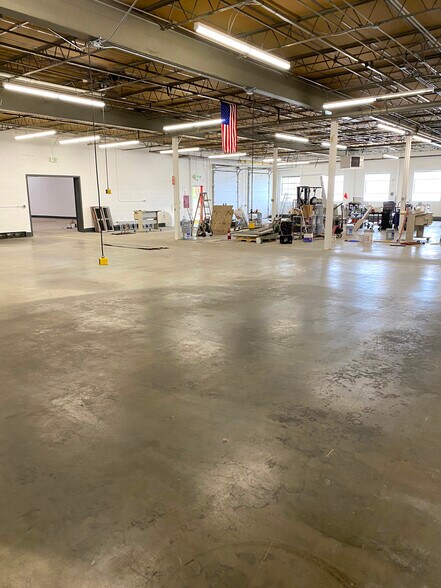 More Photos Of 6035 E 38th Ave, Denver Warehouse For Lease