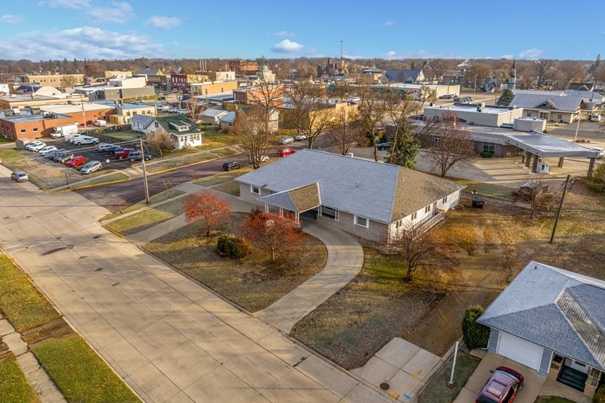 More Photos Of 311 S Nicollet St, Blue Earth Healthcare For Sale