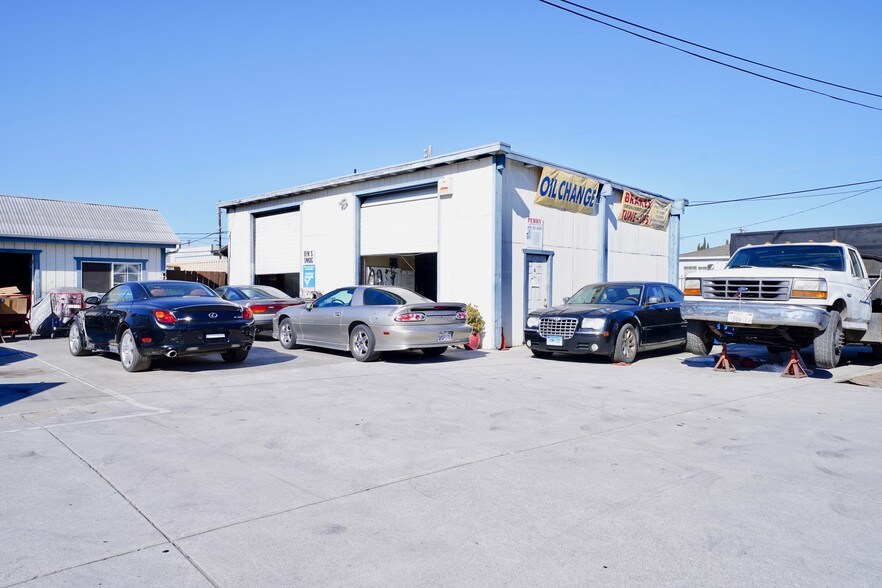 More Photos Of 538 Santa Ana Ave, San Jose Service For Sale