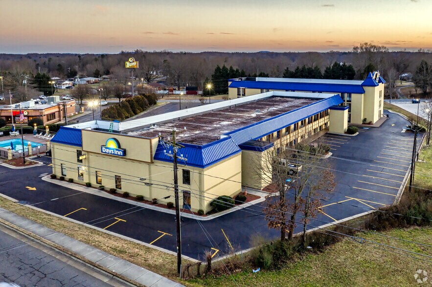 More Photos Of 10002 S Main St, Archdale Hotel For Sale