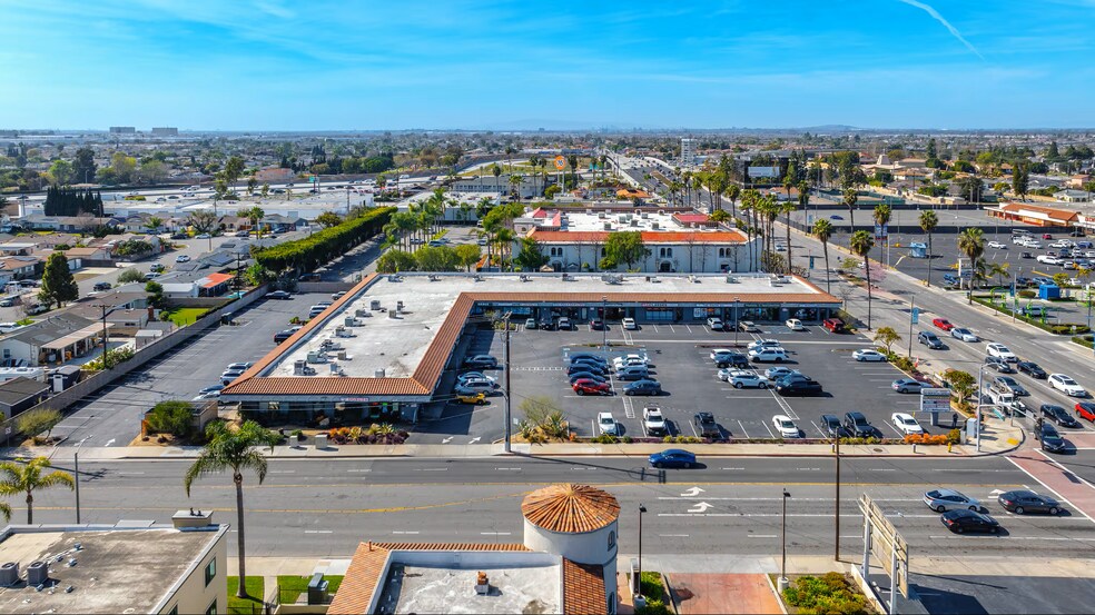 More Photos Of 6444-6486 Westminster Blvd, Westminster Unknown For Lease