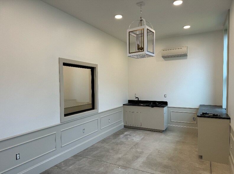 Primary Photo Of 110 Stillwell Ave, Tillamook General Retail For Lease